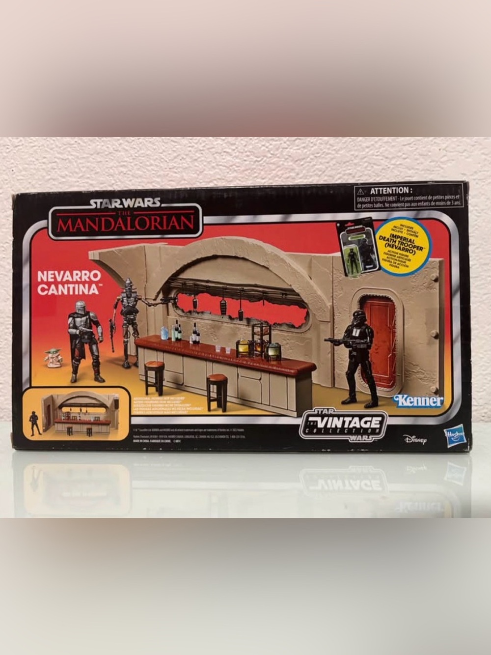 Star Wars The Vintage Collection: The Mandalorian Nevarro Cantina Set